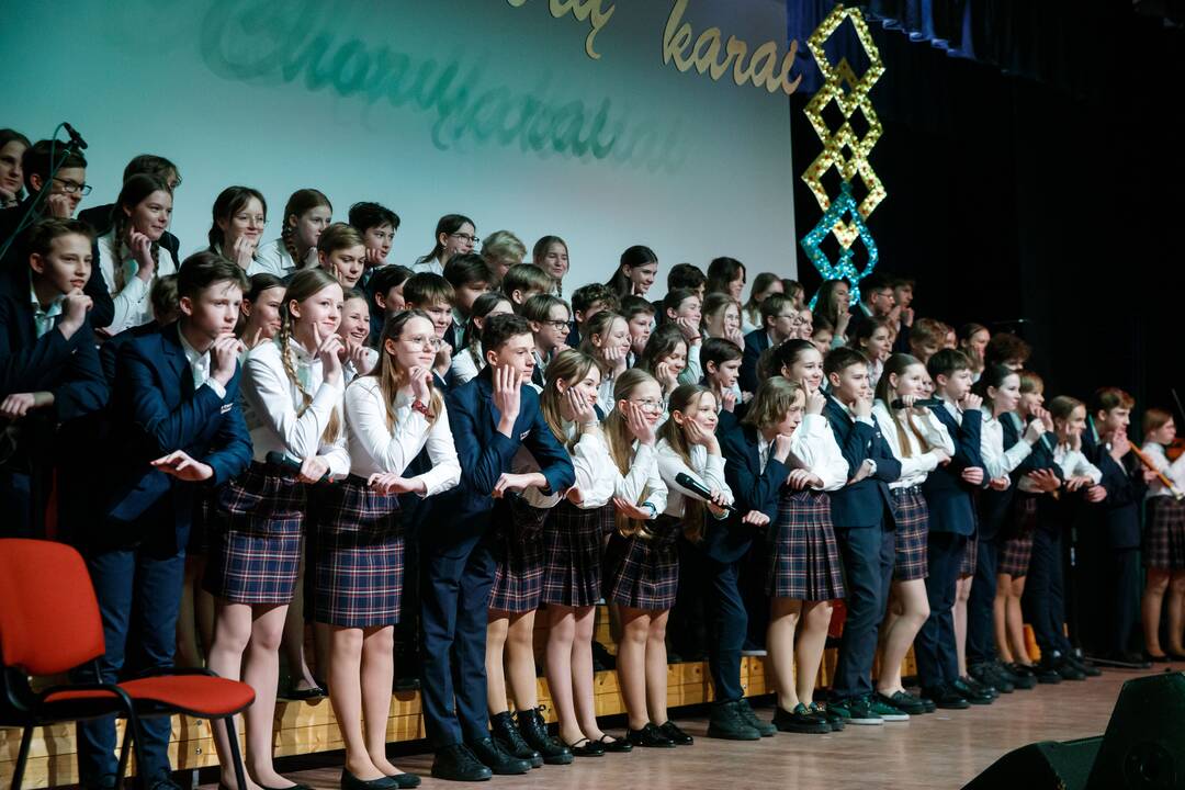 LSMU gimnazijoje - Dainų šimtmečiui skirti "Chorų karai"