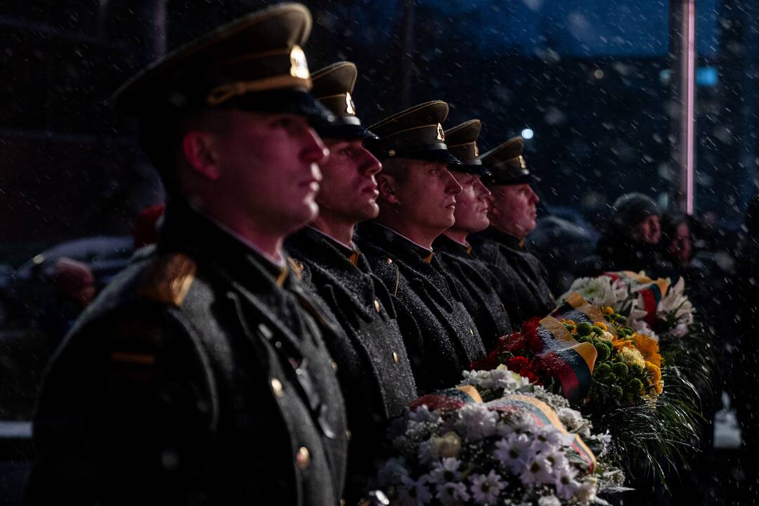 Atminimo laužų uždegimo ceremonija prie Vilniaus TV bokšto