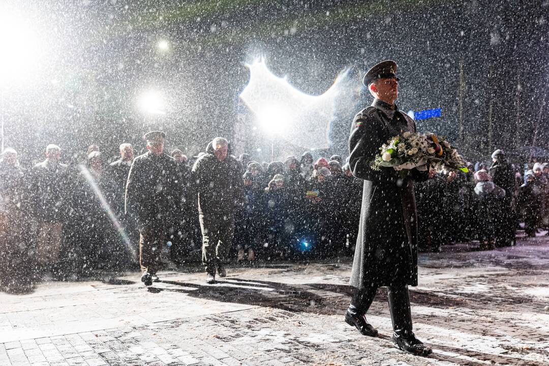 Atminimo laužų uždegimo ceremonija prie Vilniaus TV bokšto