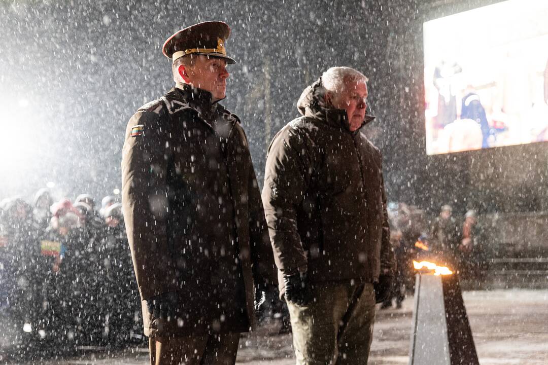 Atminimo laužų uždegimo ceremonija prie Vilniaus TV bokšto