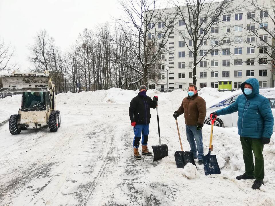 Kauno greitosios medicinos pagalbos darbuotojai: šiandien „sportuojame“ taip