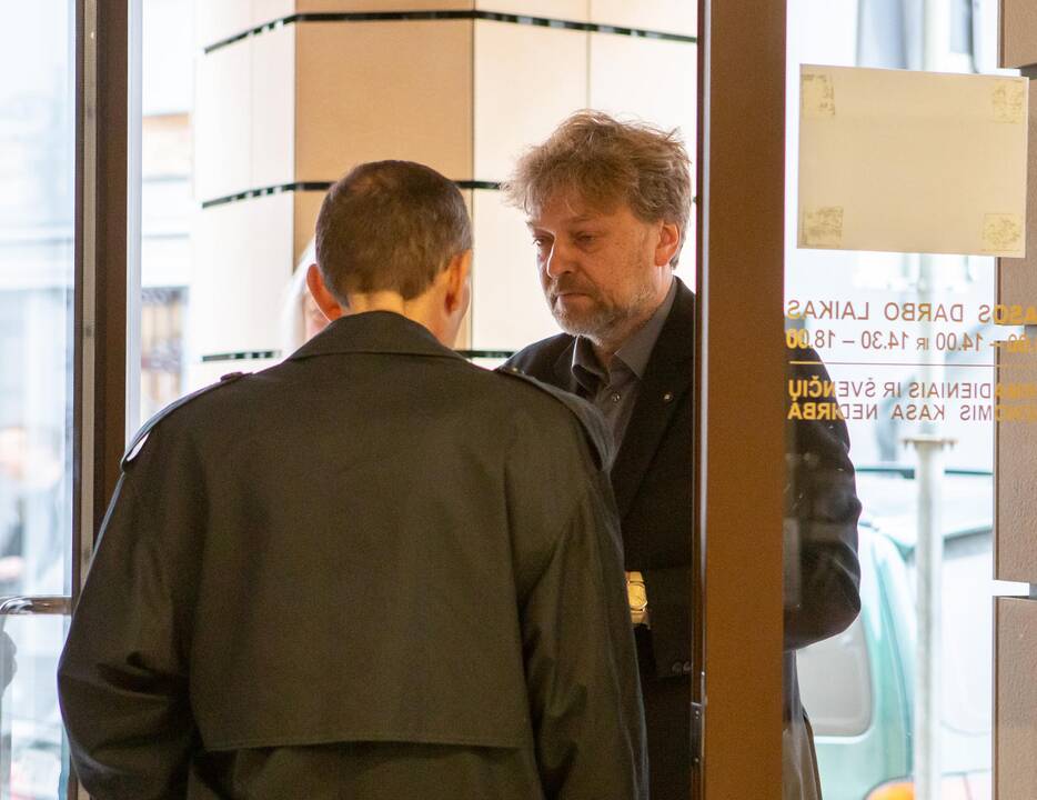 Atsisveikinimas su aktoriumi A. Storpirščiu