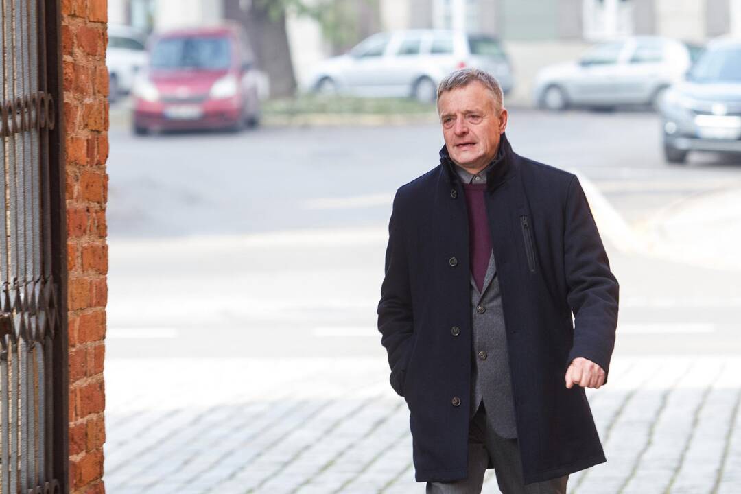Atsisveikinimas su aktoriumi A. Storpirščiu