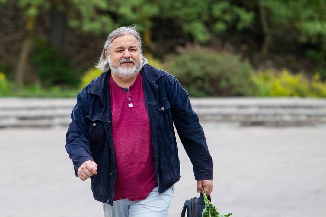 V. Šerėnas išlydėtas amžinojo poilsio