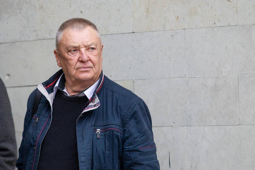 V. Šerėnas išlydėtas amžinojo poilsio