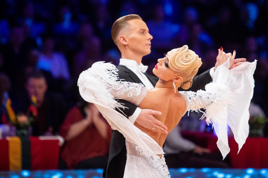 Pasaulio standartinių sportinių šokių čempionatas