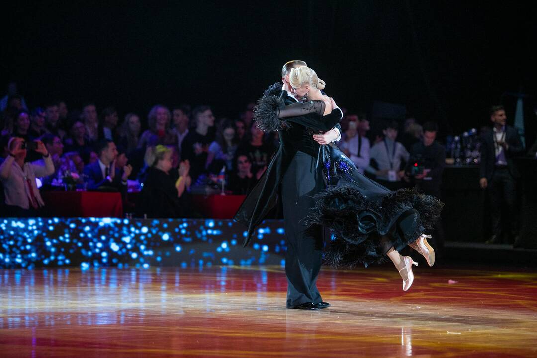Pasaulio standartinių sportinių šokių čempionatas