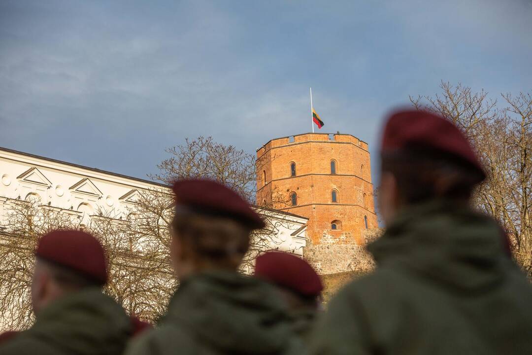 Tradicinė valstybinės vėliavos pakeitimo ceremonija