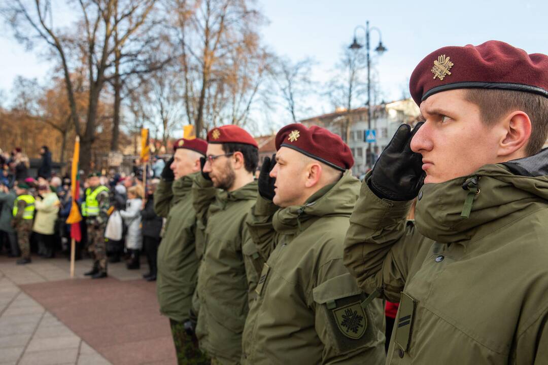 Tradicinė valstybinės vėliavos pakeitimo ceremonija