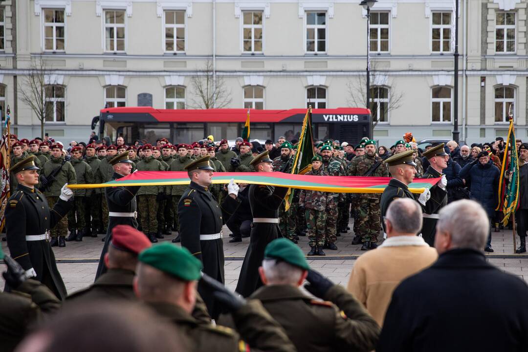 Tradicinė valstybinės vėliavos pakeitimo ceremonija