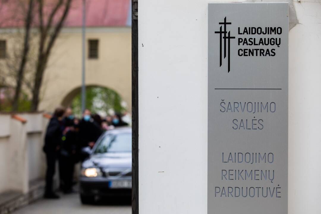 Į amžinojo poilsio vietą išlydėta R. Kmieliauskaitė