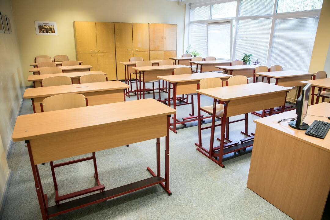 Vykdant susitarimą su profsąjungomis, ŠMSM pradeda mokytojų etatų dydžių peržiūrą