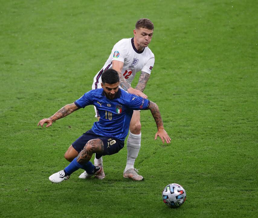 Europos futbolo sostą užėmė italai!