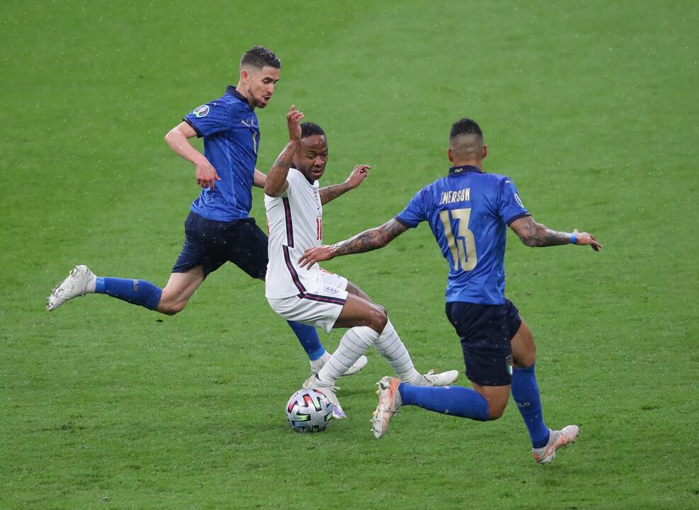 Europos futbolo sostą užėmė italai!
