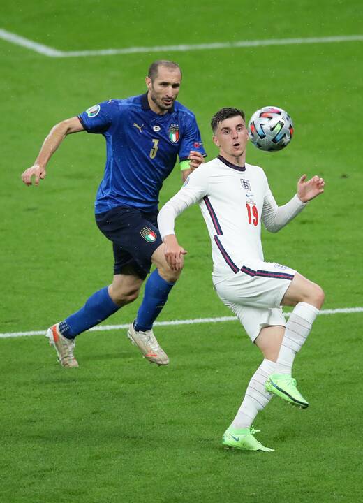 Europos futbolo sostą užėmė italai!