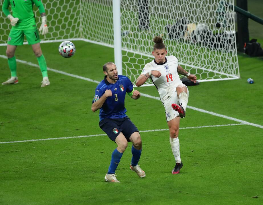 Europos futbolo sostą užėmė italai!
