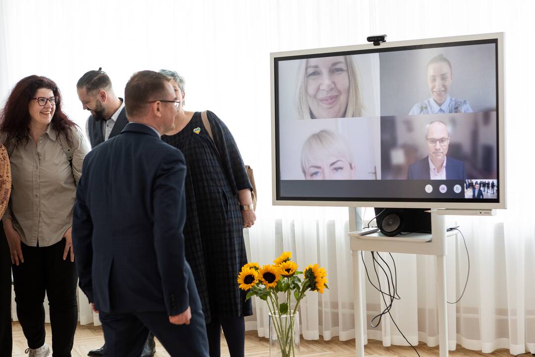 Susitikimas su į Ukrainą vykstančiais medikais