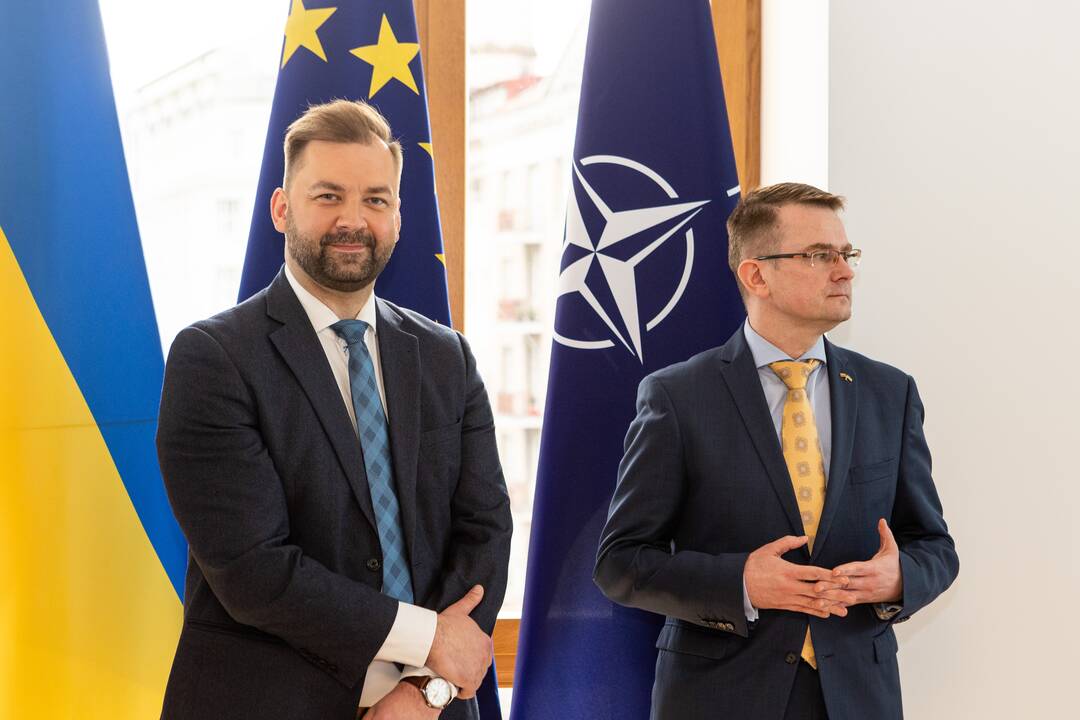 Susitikimas su į Ukrainą vykstančiais medikais