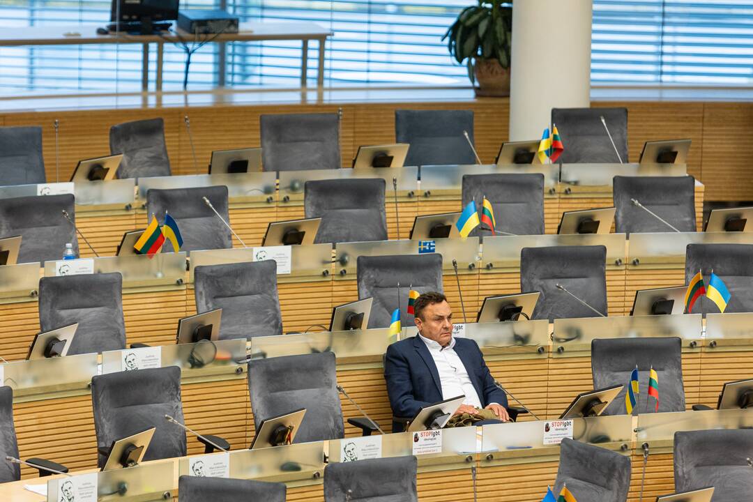 Generalinės prokurorės pranešimas dėl P. Gražulio neliečiamybės atėmimo