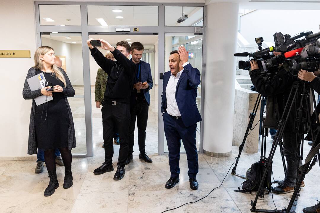 Generalinės prokurorės pranešimas dėl P. Gražulio neliečiamybės atėmimo