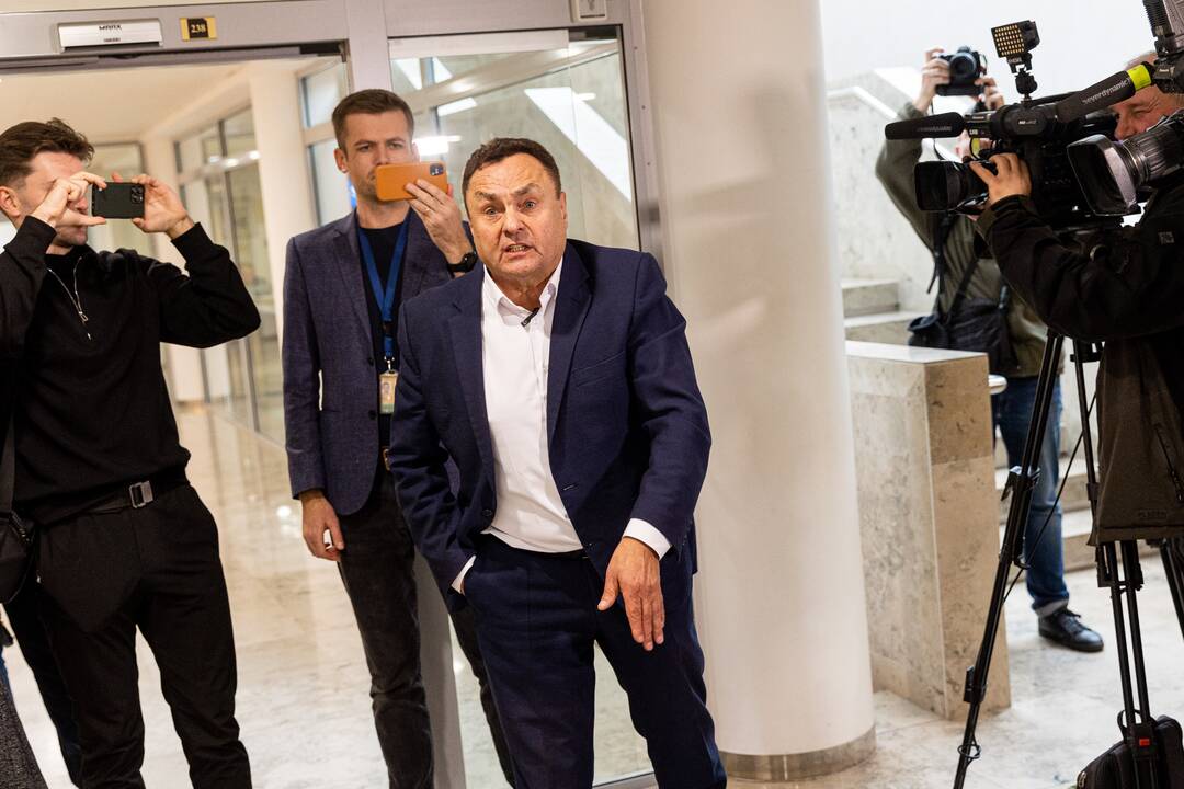 Generalinės prokurorės pranešimas dėl P. Gražulio neliečiamybės atėmimo