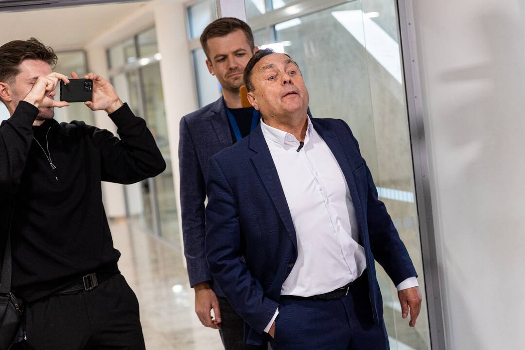 Generalinės prokurorės pranešimas dėl P. Gražulio neliečiamybės atėmimo