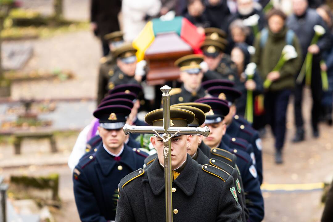Signataro B. Kuzmicko laidotuvės