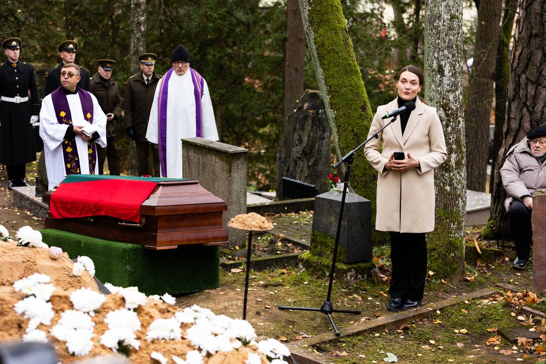 Signataro B. Kuzmicko laidotuvės