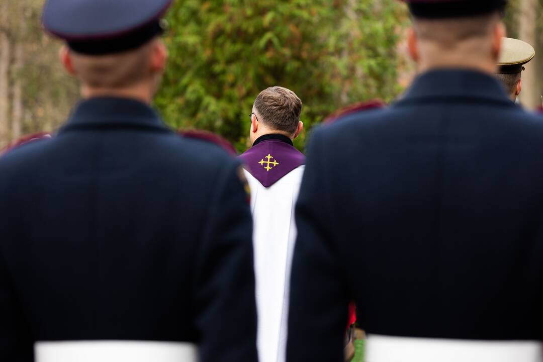 Signataro B. Kuzmicko laidotuvės