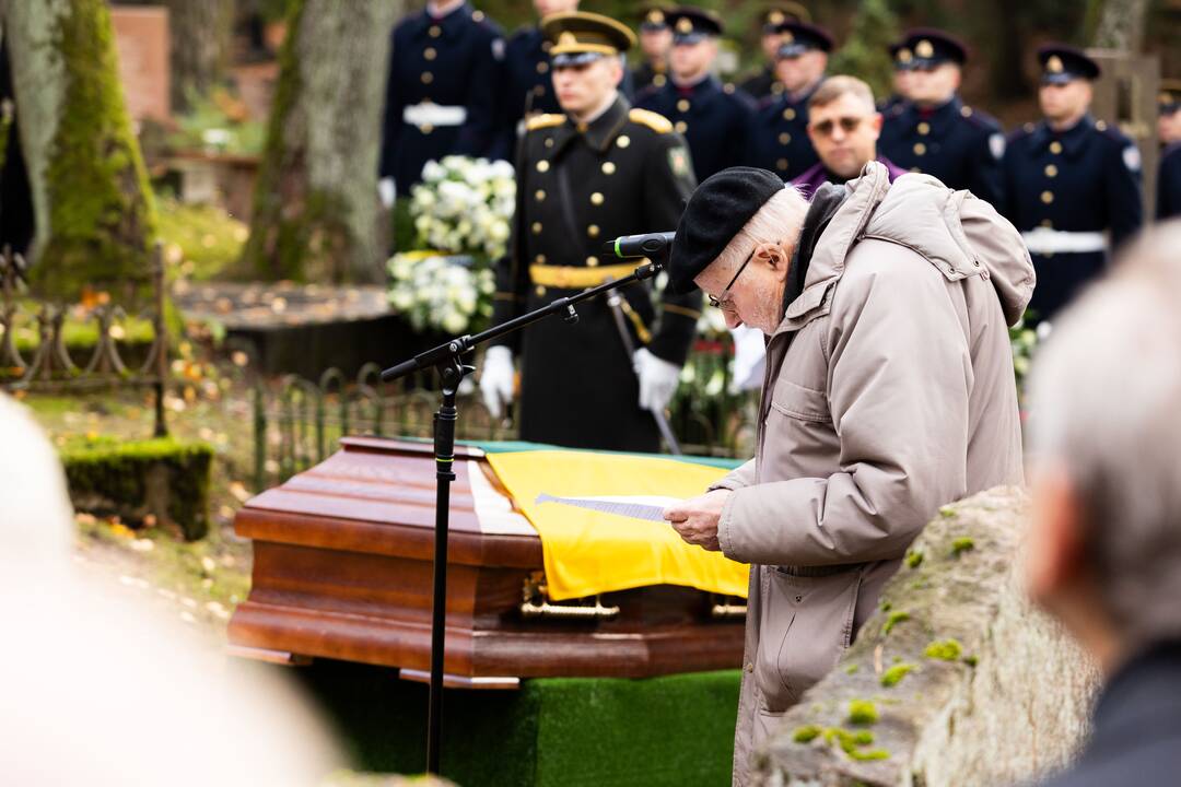 Signataro B. Kuzmicko laidotuvės