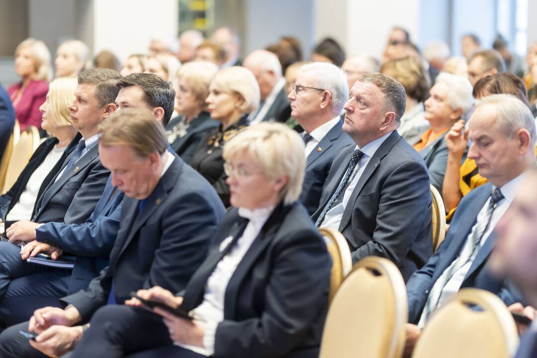 G. Nausėdos inicijuotas kasmetinis Regionų forumas