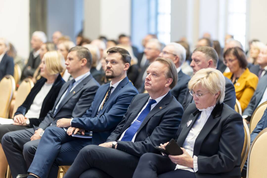 G. Nausėdos inicijuotas kasmetinis Regionų forumas