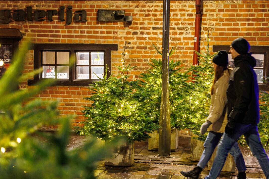 Kaunas plūsta į Rotušės aikštę