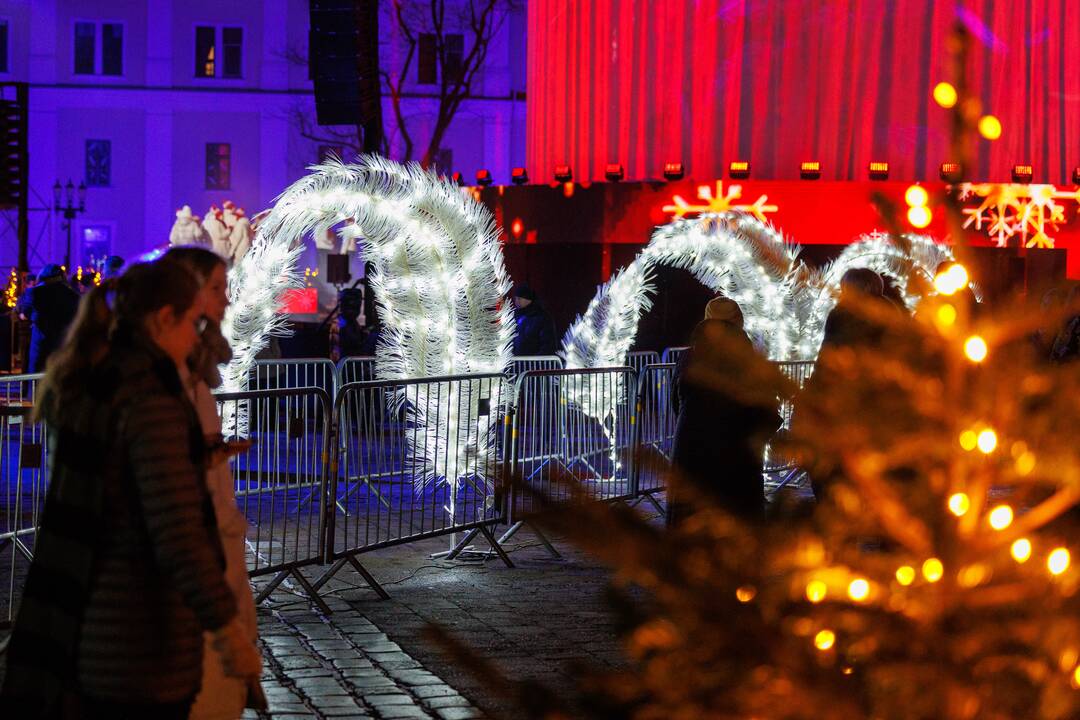 Kaunas plūsta į Rotušės aikštę