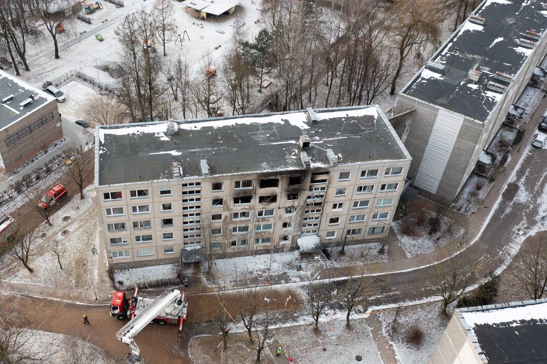 Sudegęs daugiabutis Viršuliškėse iš aukštai