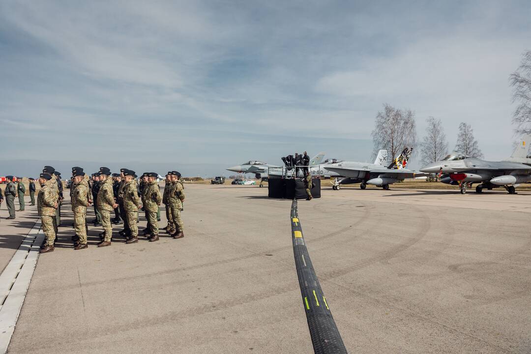 NATO oro policijos misiją Baltijos šalyse vykdančių pajėgų apsikeitimo ceremonija