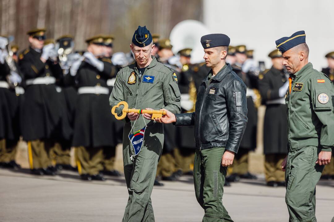 NATO oro policijos misiją Baltijos šalyse vykdančių pajėgų apsikeitimo ceremonija