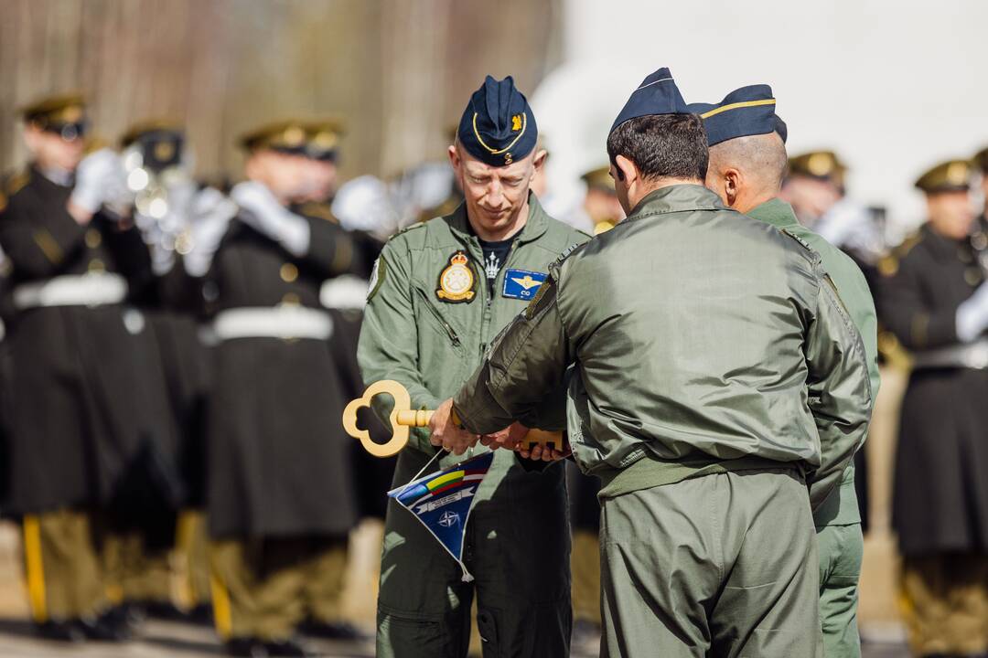 NATO oro policijos misiją Baltijos šalyse vykdančių pajėgų apsikeitimo ceremonija