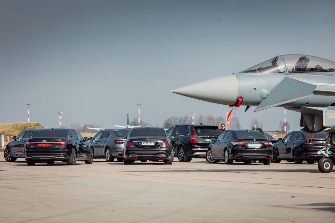 NATO oro policijos misiją Baltijos šalyse vykdančių pajėgų apsikeitimo ceremonija