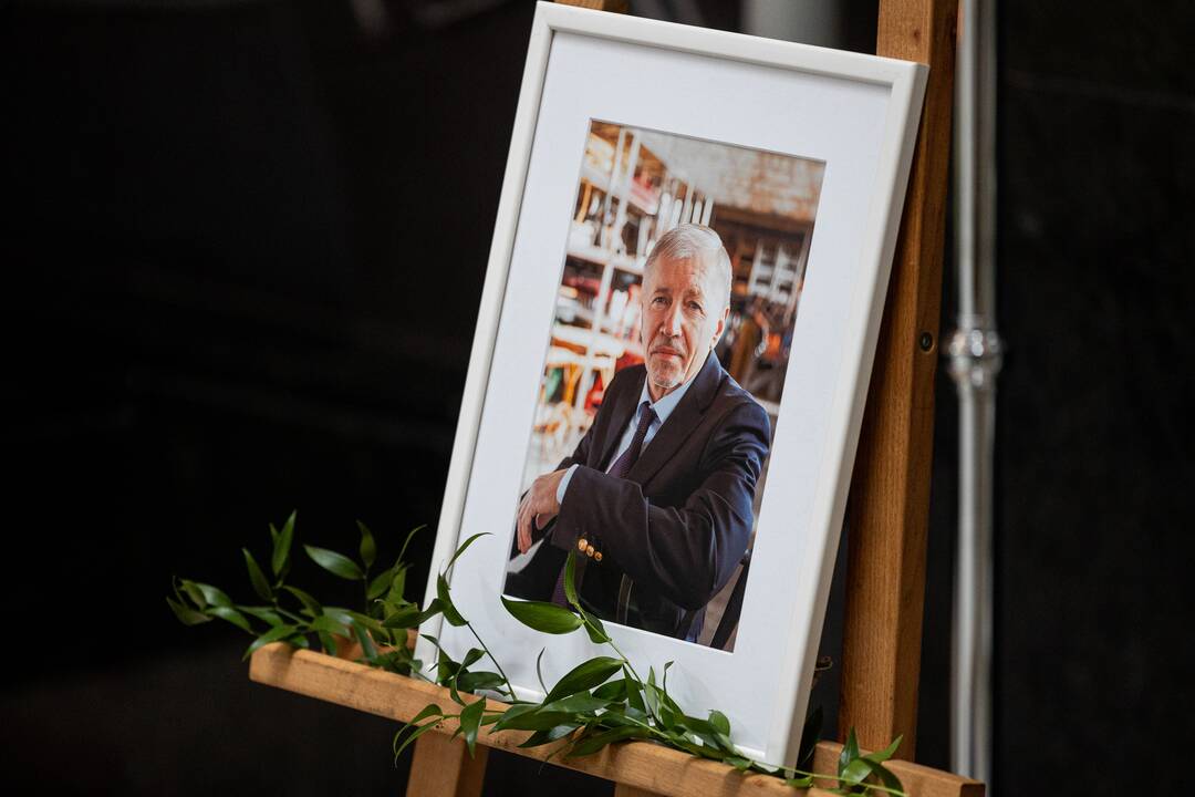 Vilniuje atsisveikinama su G. Kirkilu