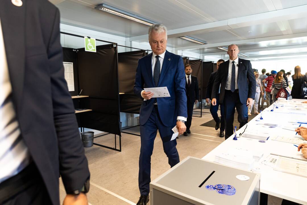 G. Nausėda iš anksto balsavo EP rinkimuose