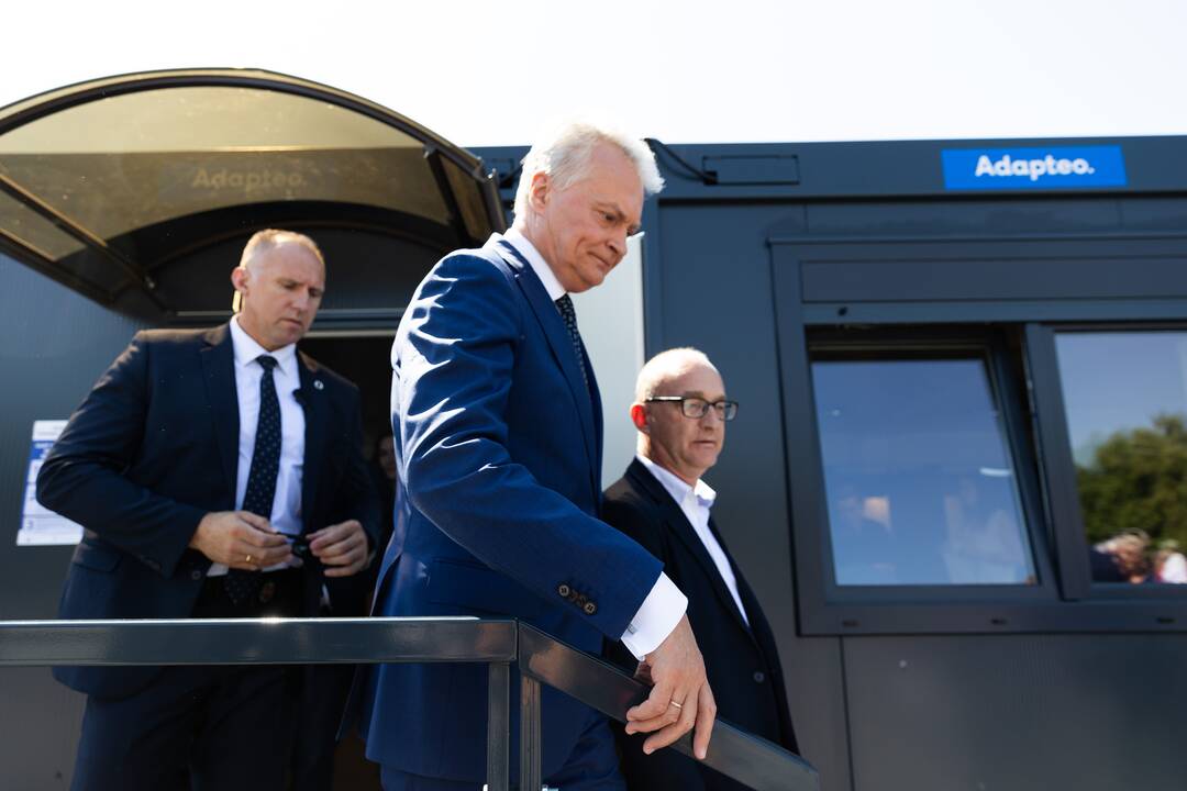 G. Nausėda iš anksto balsavo EP rinkimuose