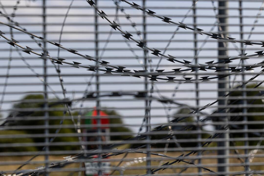 Pasienyje su Baltarusija apgręžta dešimt migrantų