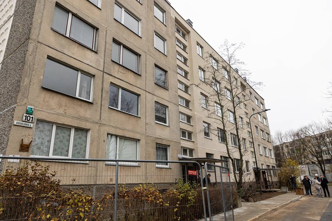 Atstatytas Viršuliškių daugiabutis 