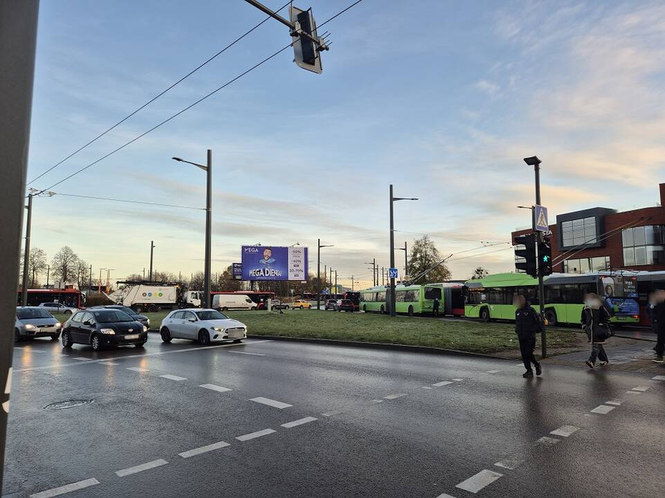 Kaune – automobilių avarijos ir spūstys