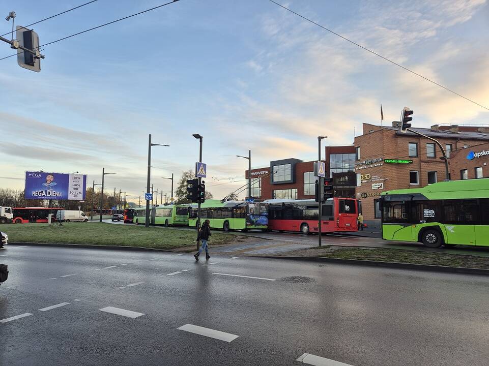 Kaune – automobilių avarijos ir spūstys