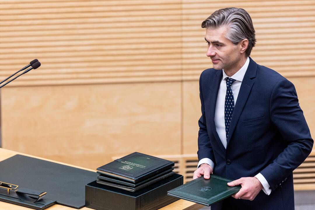 Prisiekė Palucko Ministrų kabineto nariai
