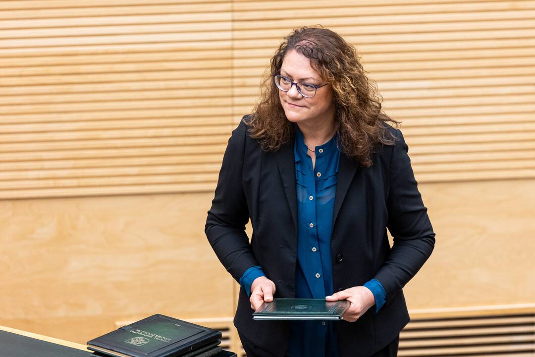 Prisiekė Palucko Ministrų kabineto nariai