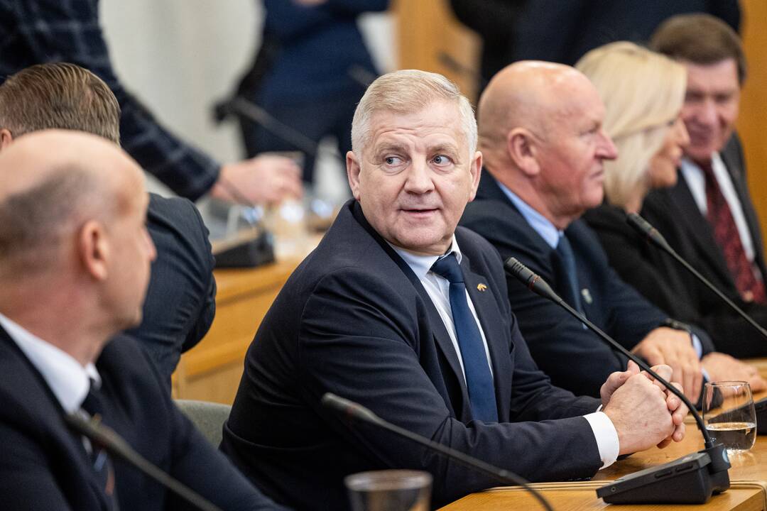 Premjeras susitiko su Lietuvos savivaldybių asociacijos vadovybe ir merais