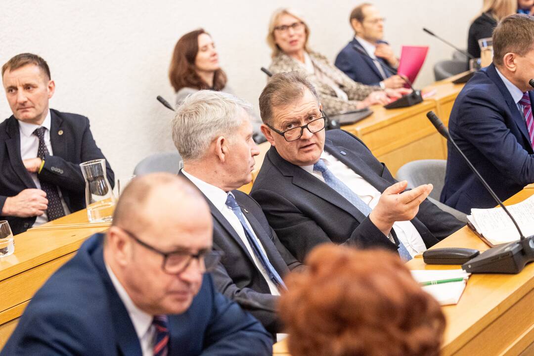 Premjeras susitiko su Lietuvos savivaldybių asociacijos vadovybe ir merais